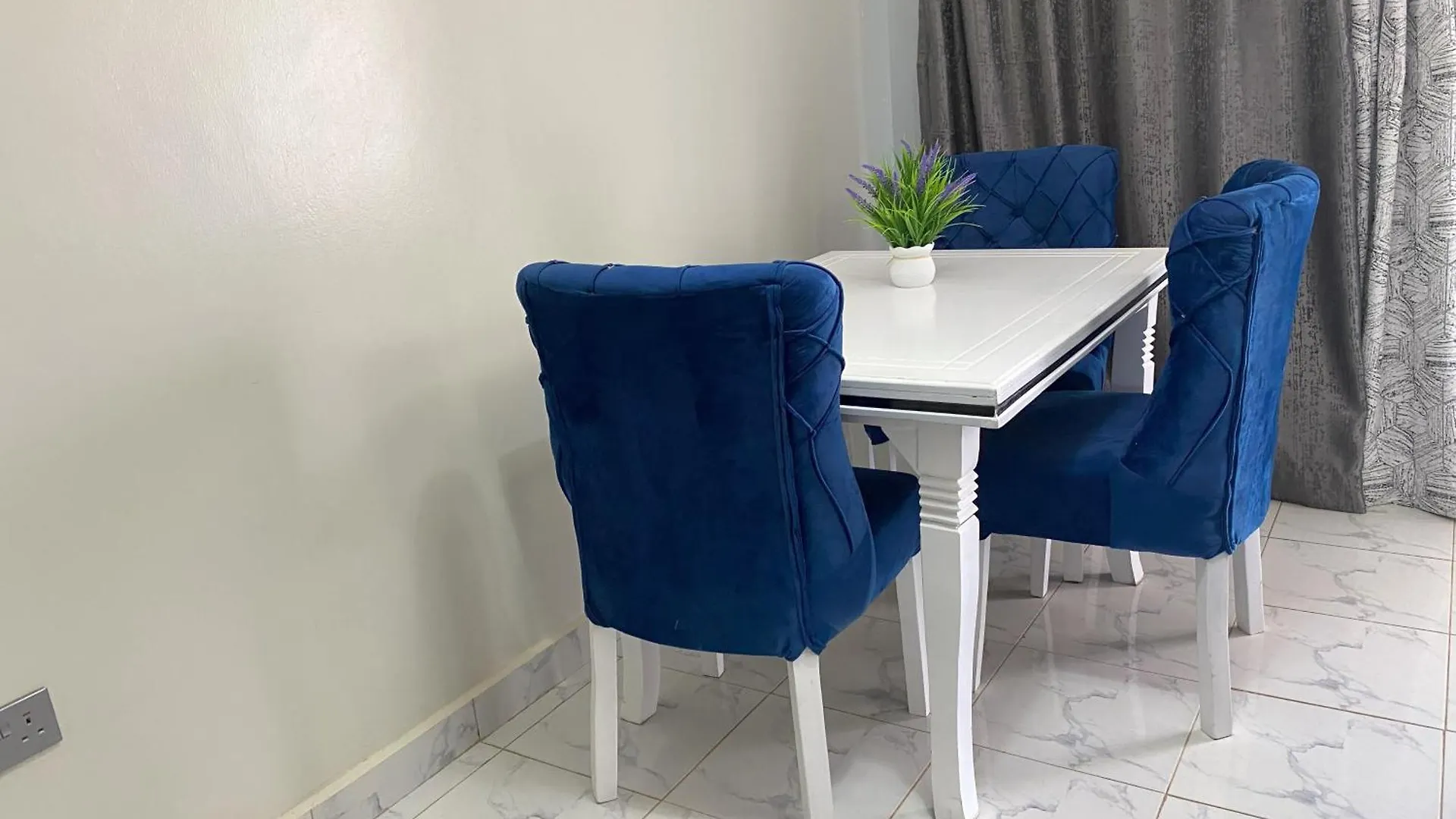 Joy Nba Apartments كامبالا 0*,